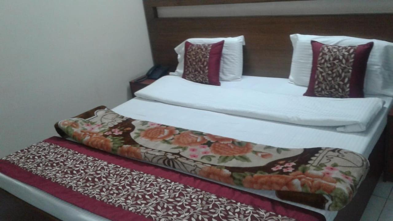 Pamposh Guest House Gk II Market New Delhi Ngoại thất bức ảnh